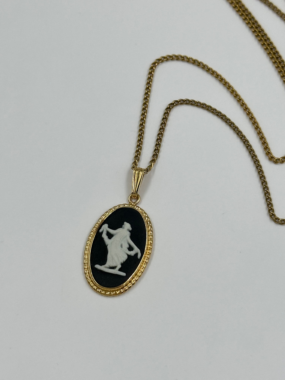 Кулон Wedgwood чёрный
