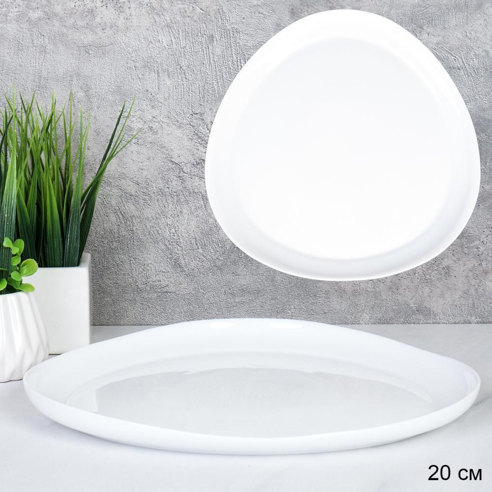 Тарелка плоская 200 мм десертная Треугольная белая LXXP80 (WHITE) (уп 48)