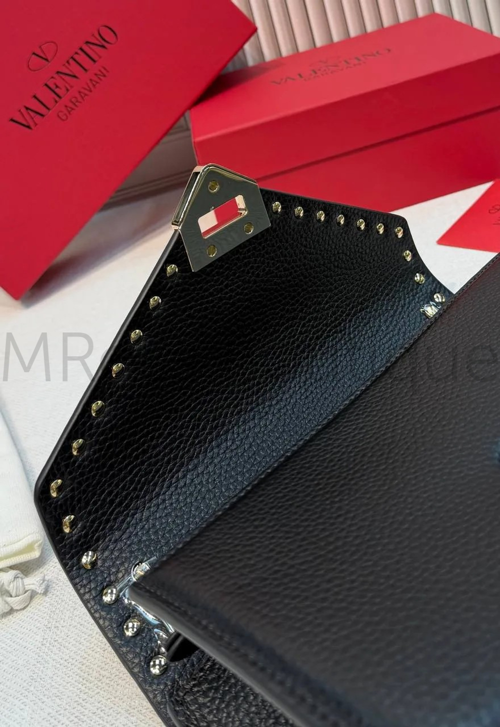 Женская сумка Валентино Valentino Garavani Rockstud черная премиум класса