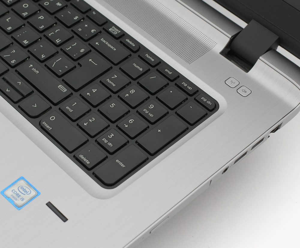 17.3" Ноутбук HP ProBook 470 G3 (1600x900, Intel Core i5-6200U, RAM 8ГБ, SSD 256ГБ, Radeon R7 M340, OS Windows)