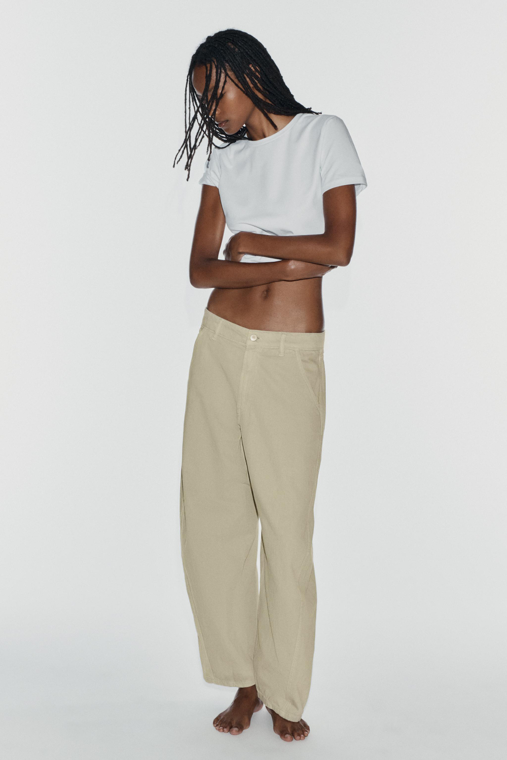 ДЖИНСЫ TRF CHINO BARREL СО СРЕДНЕЙ ПОСАДКОЙ — ZARA
