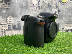 Nikon D80 9.400 кадров