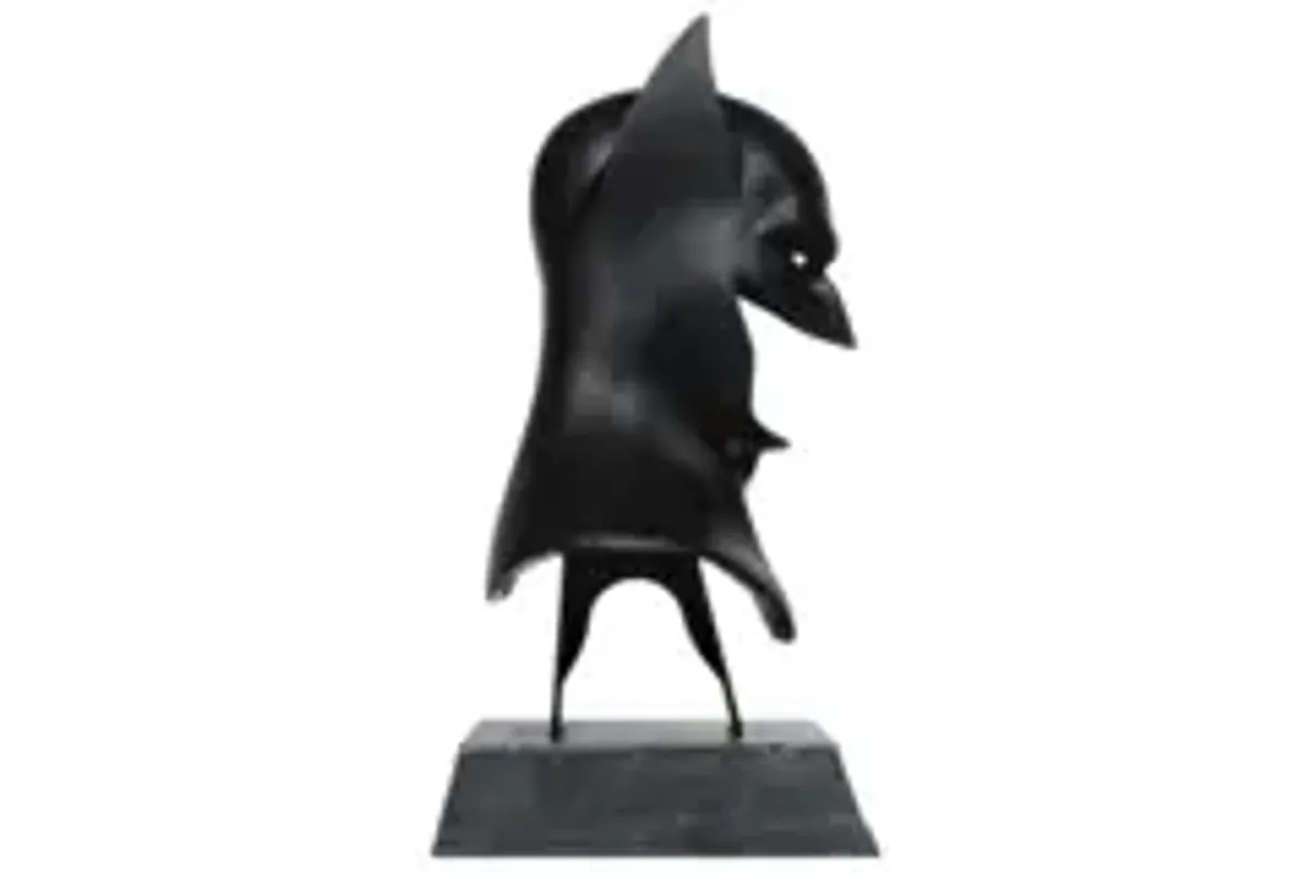 Бюст McFarlane Toys DC: Batman Cowl (1st Appearance) (1:3 Scale)