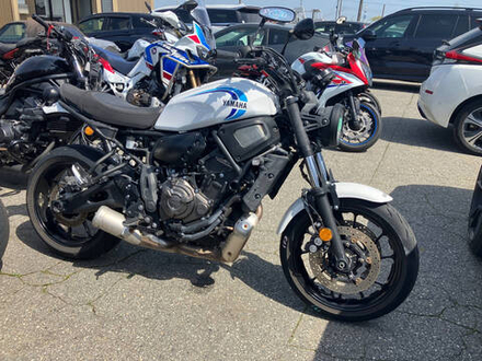 Yamaha XSR700 2022