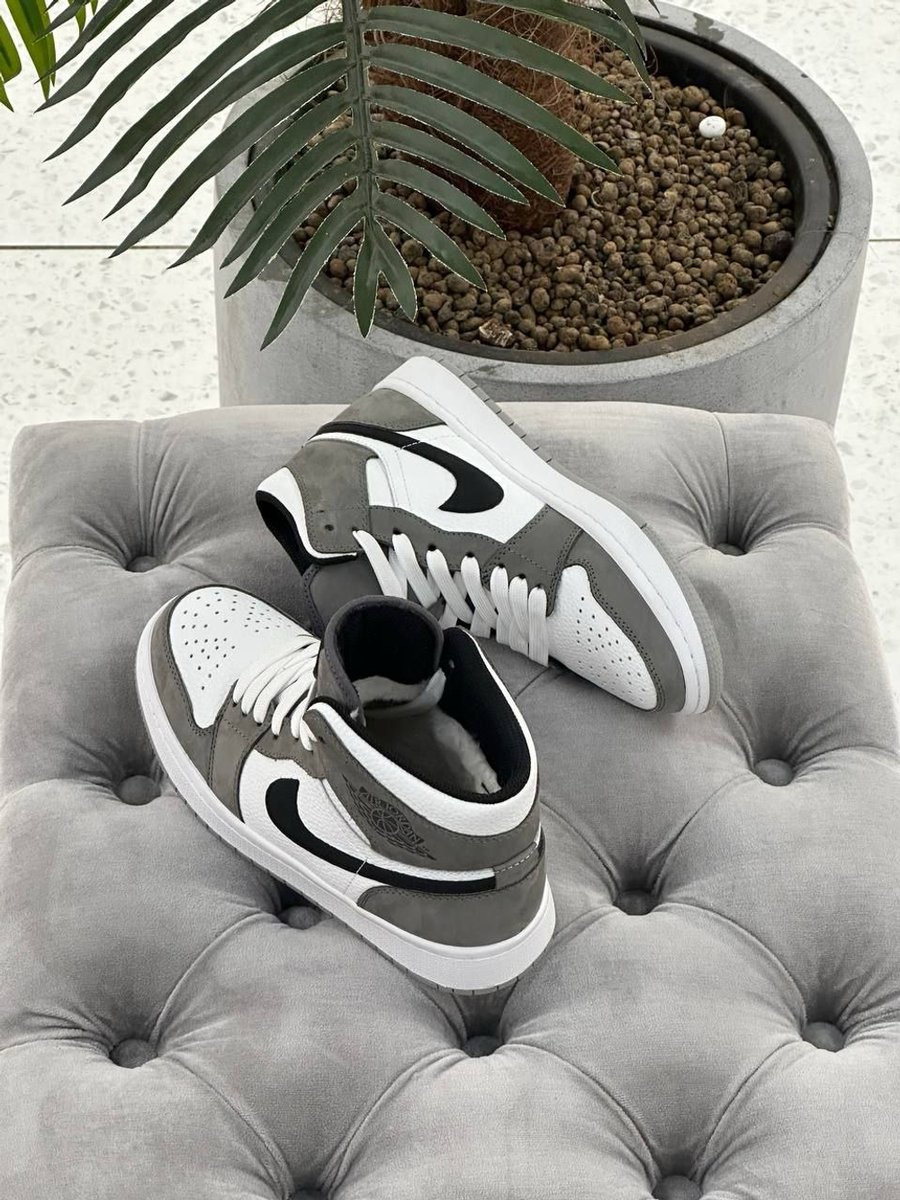 Кеды Nike Air Jordan 1 Mid