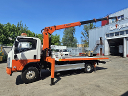 Эвакуаторная платформа 4.5 т с КМУ 3.2 т на шасси Isuzu Elf KV600