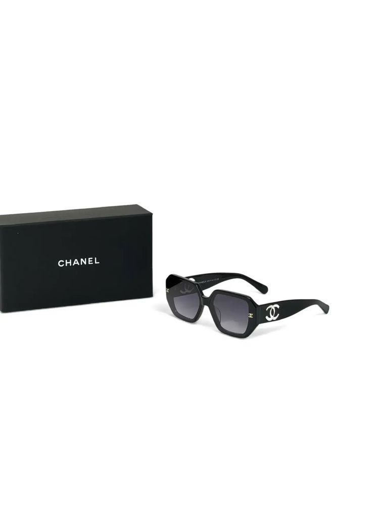 Солнцезащитные очки CHANEL