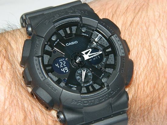 Наручные часы Casio GA-120BB-1ADR
