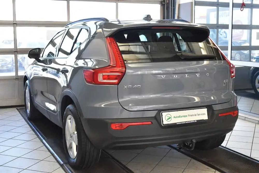 Volvo XC40 D3 2WD Momentum Core Automatik