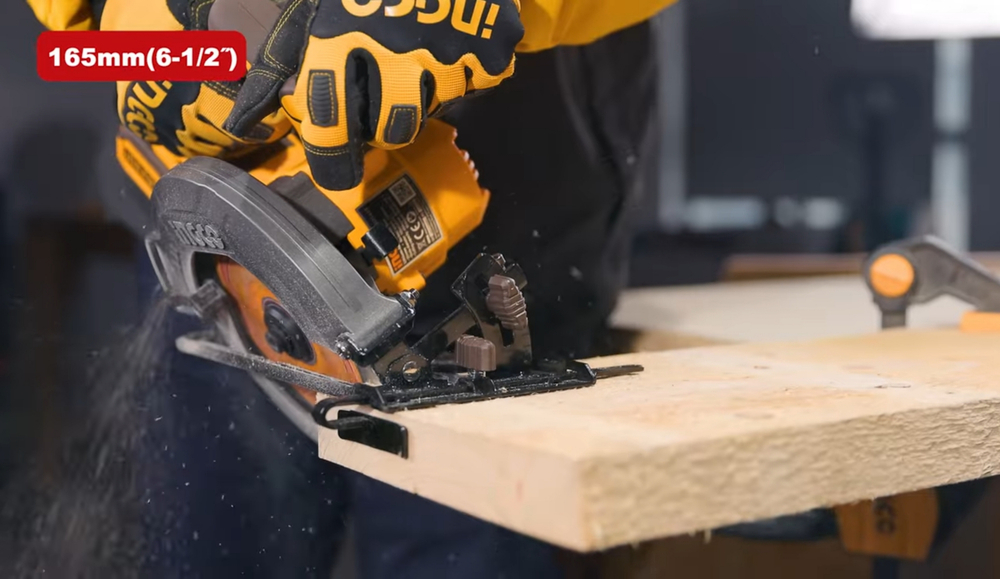 Аккумуляторная циркулярная пила INGCO CSLI16521 INDUSTRIAL 20 В 165 мм 1х4 Ач