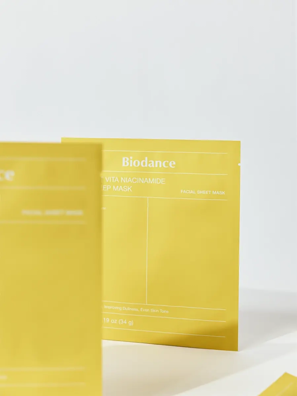 Biodance Осветляющая гидрогелевая маска с витаминным комплексом Radiant Vita Niacinamide Real Deep Mask 34 гр х 4 шт
