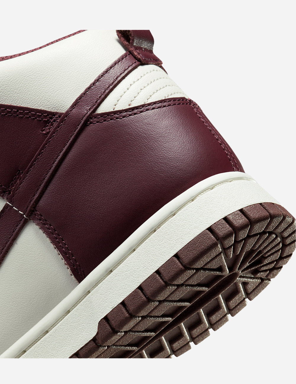 Nike Dunk High "Burgundy Crush"