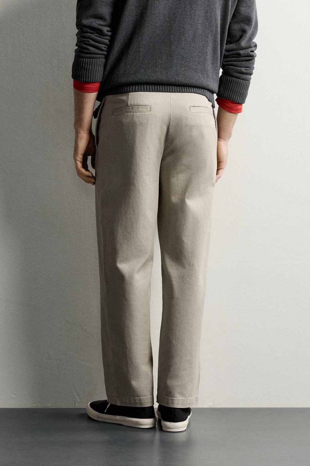 ZARA БРЮКИ ЧИНОС STRAIGHT FIT, КАМЕННО-СЕРЫЙ
