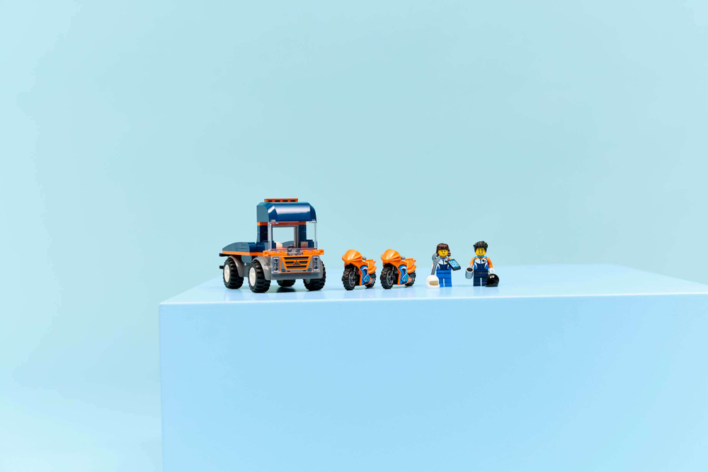 Конструктор LEGO City 60491 Motorcycle Transporter