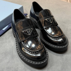 Лоферы Prada