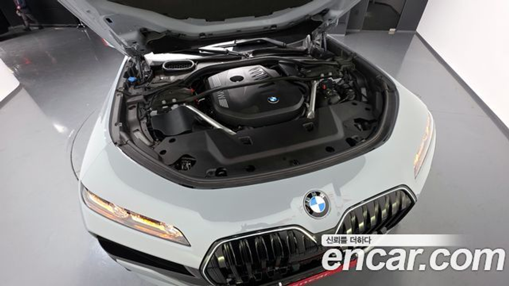 BMW 7-Series 740i sDrive M Sport Individual — 2023