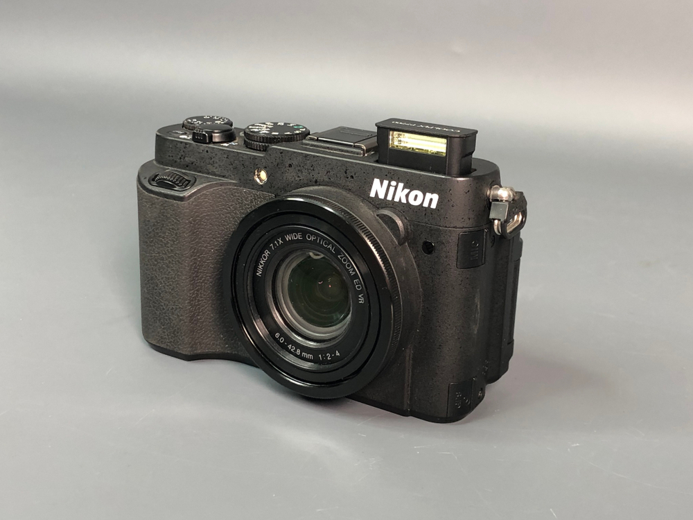 Coolpix P7700