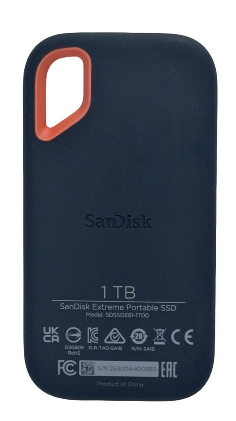 Внешний SSD 1TB SanDisk Extreme Portable SSD 1050 Mb/s (SDSSDE61-1T00-G25) черный