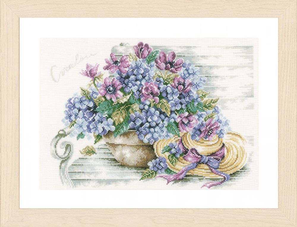 Набор для вышивания нитками Lanarte, Hydrangea on a bench, 44х34 см Набор для вышивания нитками Lanarte, Hydrangea on a bench, 44х34 см