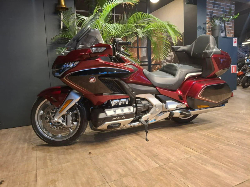 Honda GL1800 Gold Wing Tour "50th Anniversary" 2025 c НДС