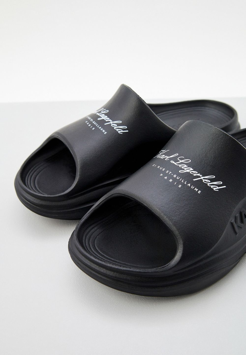 Шлепанцы женские Karl Lagerfeld SKOONA