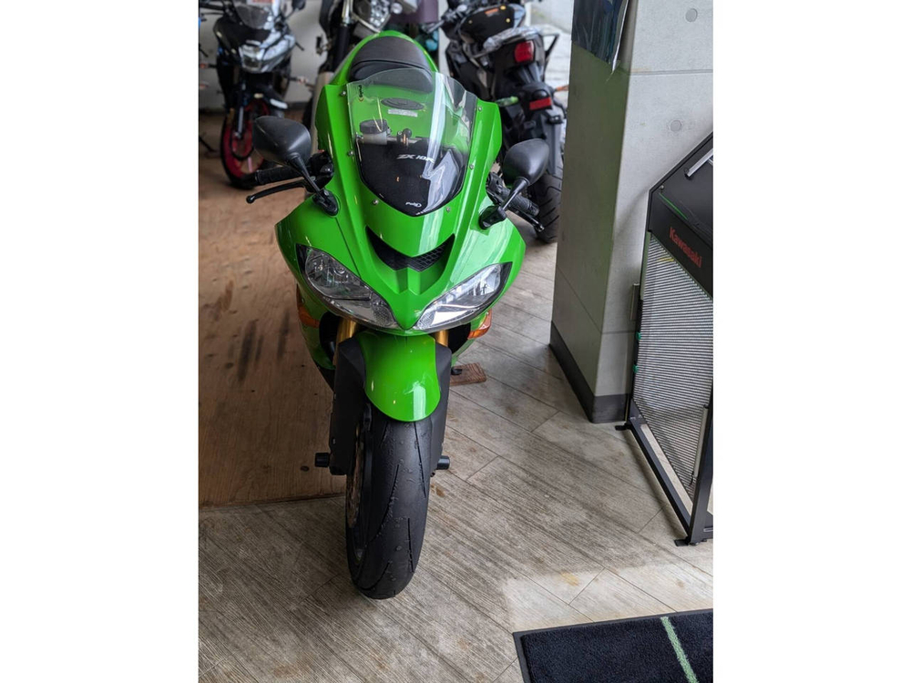 Kawasaki Ninja ZX-10R 2004