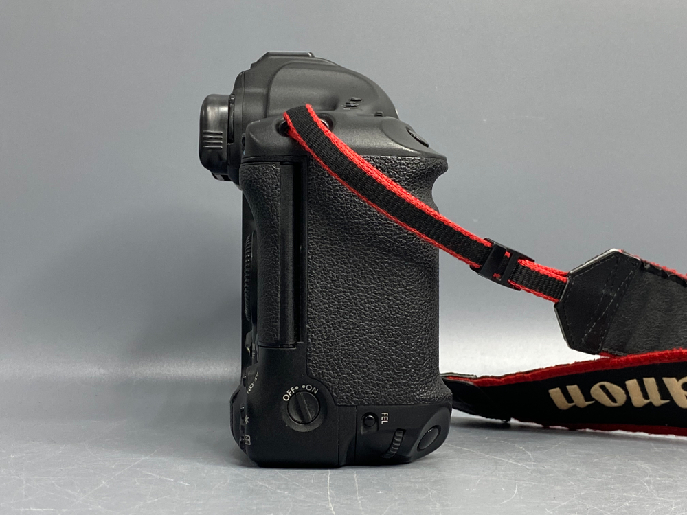 Canon EOS-1 Ds Mark III