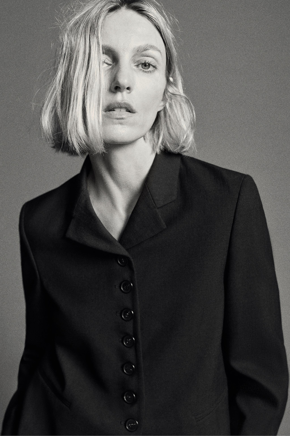 БЛЕЙЗЕР ПРЯМОГО КРОЯ С ПУГОВИЦАМИ — ZW COLLECTION — ZARA