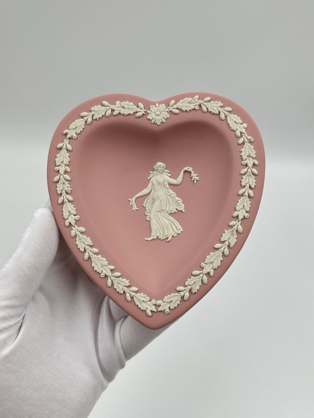 Тарелка декоративная/мелочница «Карточные масти, Черви» Wedgwood
