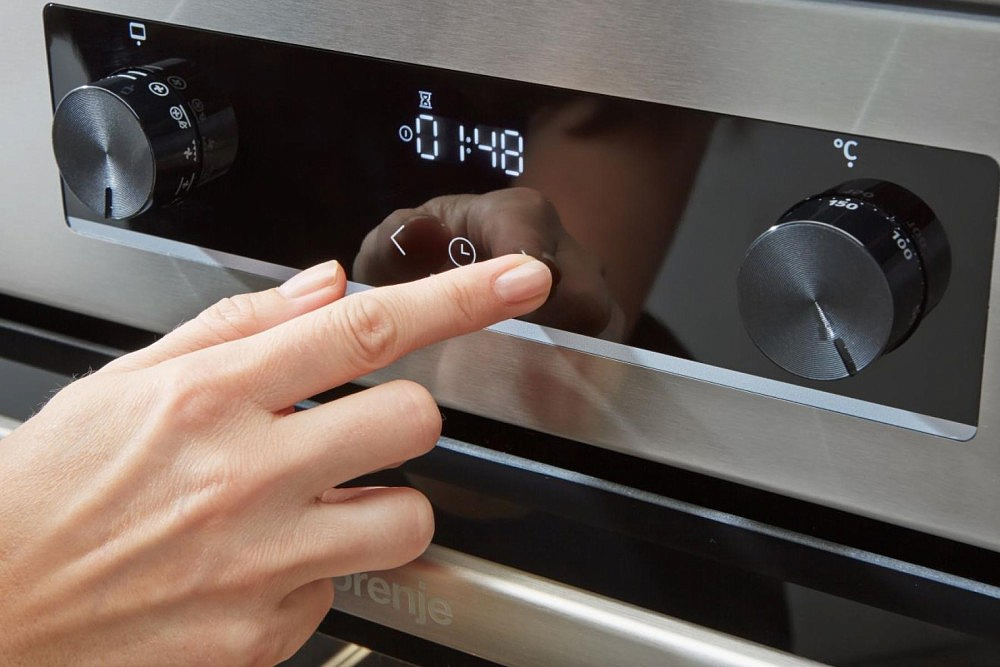 Электрическая плита Gorenje GEC5C40XC