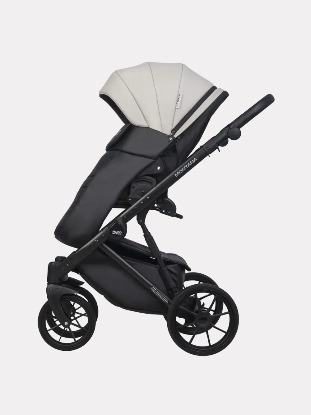 Коляска 2 в 1 Riko Basic Montana Ecco цвет 31 Light Silver-Black (св.серый-черный)