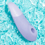 Сиреневый бесконтактный клиторальный вибростимулятор Womanizer Enhance Lilac WZSN1SG3