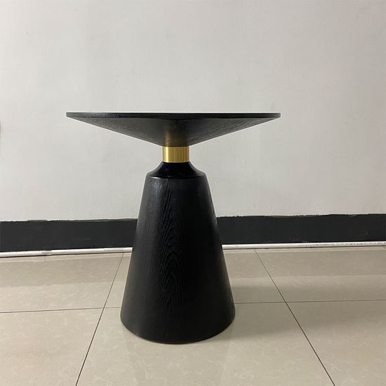 Стол журнальный черный Nicole Occasional Table