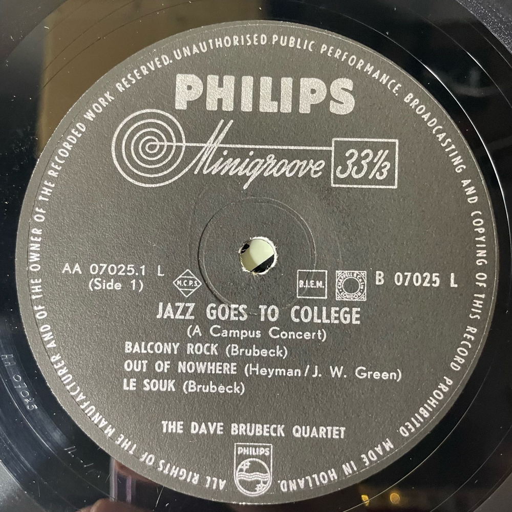 Винтажная виниловая пластинка LP The Dave Brubeck Quartet Jazz Goes To College (Нидерланды 1969)