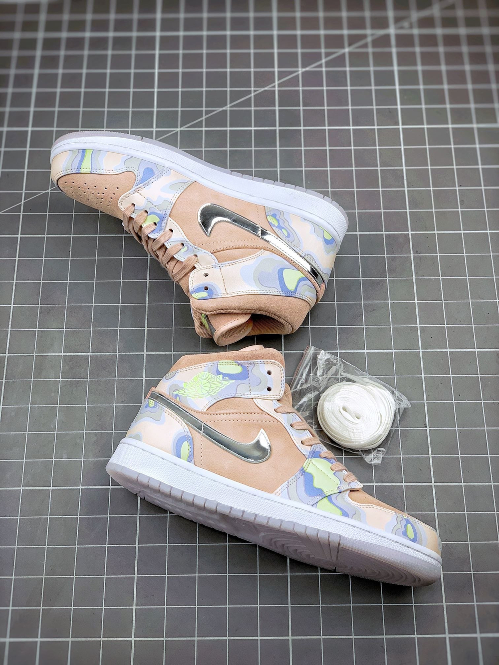 AIR JORDAN 1 MID SE P(HER)SPECTIVE WASHED CORAL/CHROME-LIGHT WHISTLE