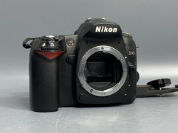 Nikon D90 kit 18-55mm 3.5-5.6G VR 44.000 кадров