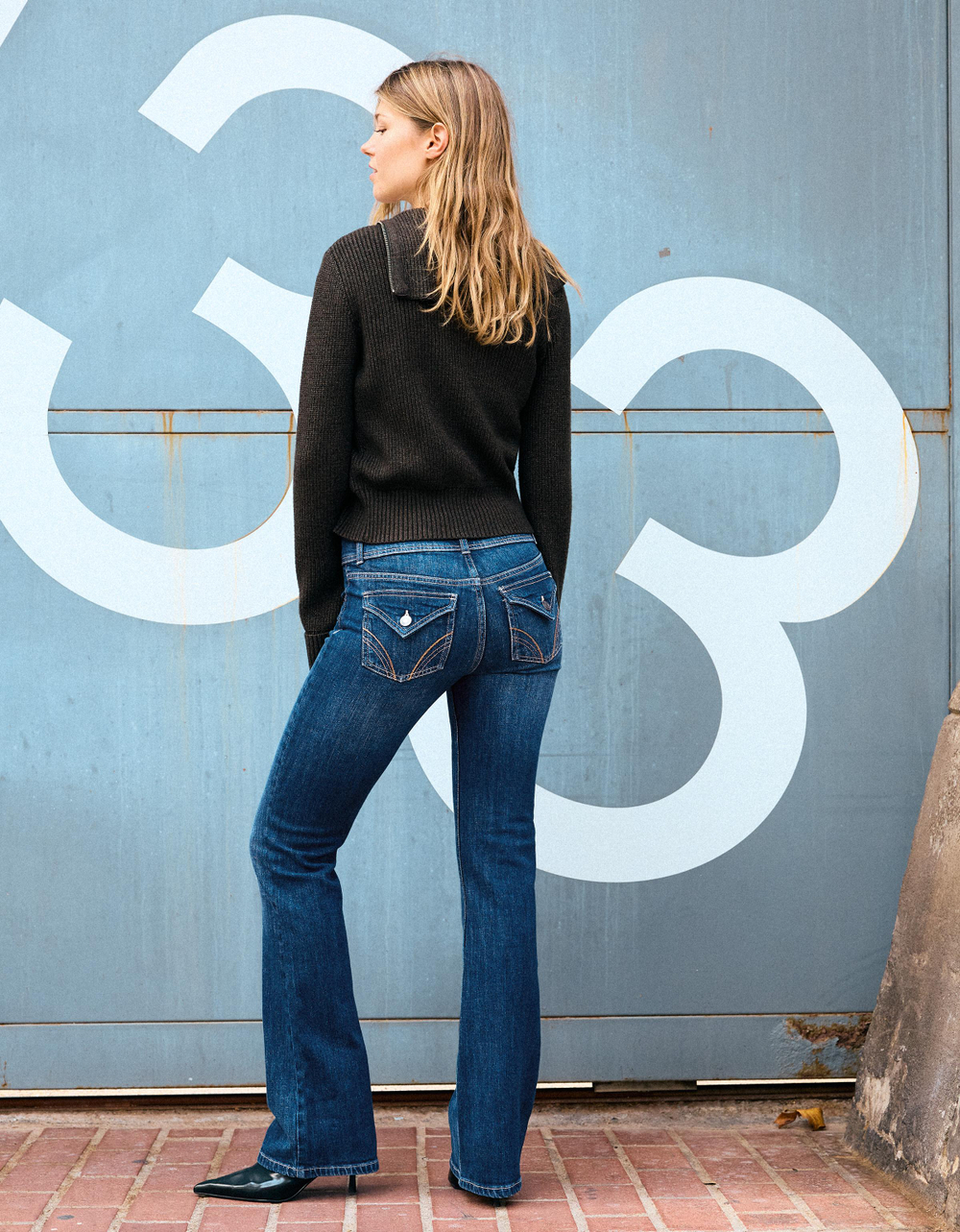 Женские расклешенные джинсы bootcut - BERSHKA