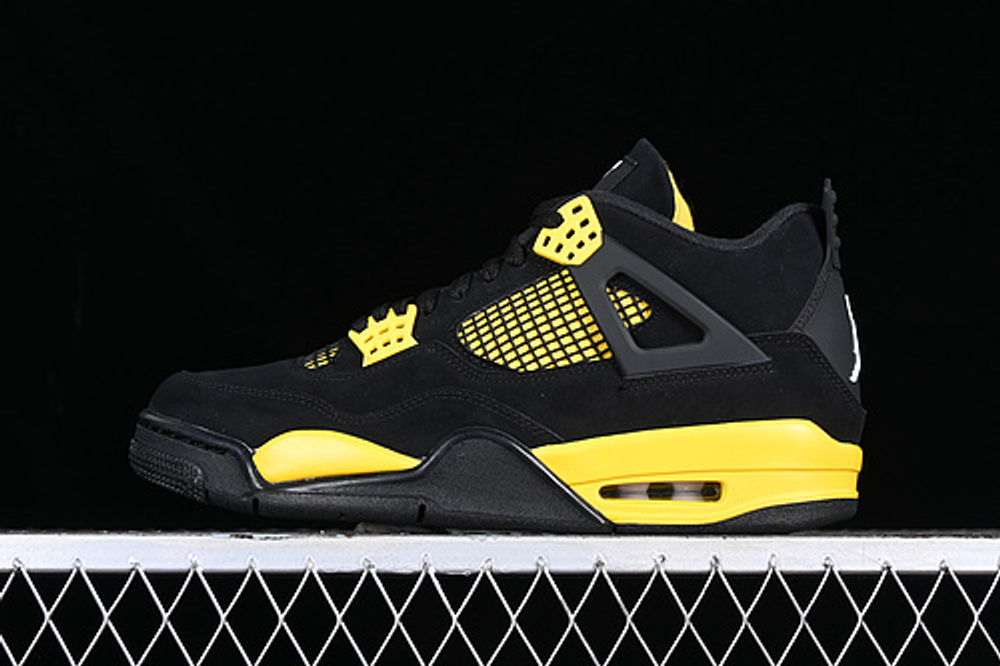 Купить Air Jordan 4 Retro Thunder