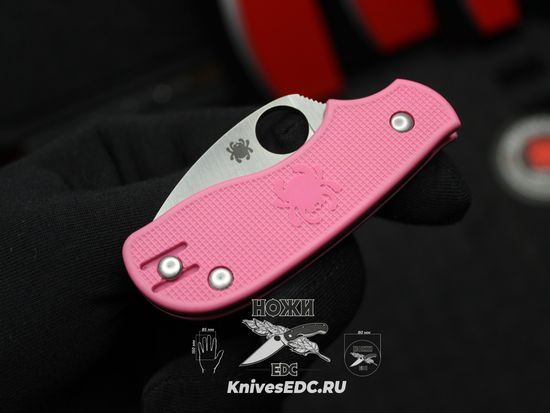 Складной нож Spyderco Squeak Pink C154PPN c клинком из стали Böhler N690Co, рукоять FRN
