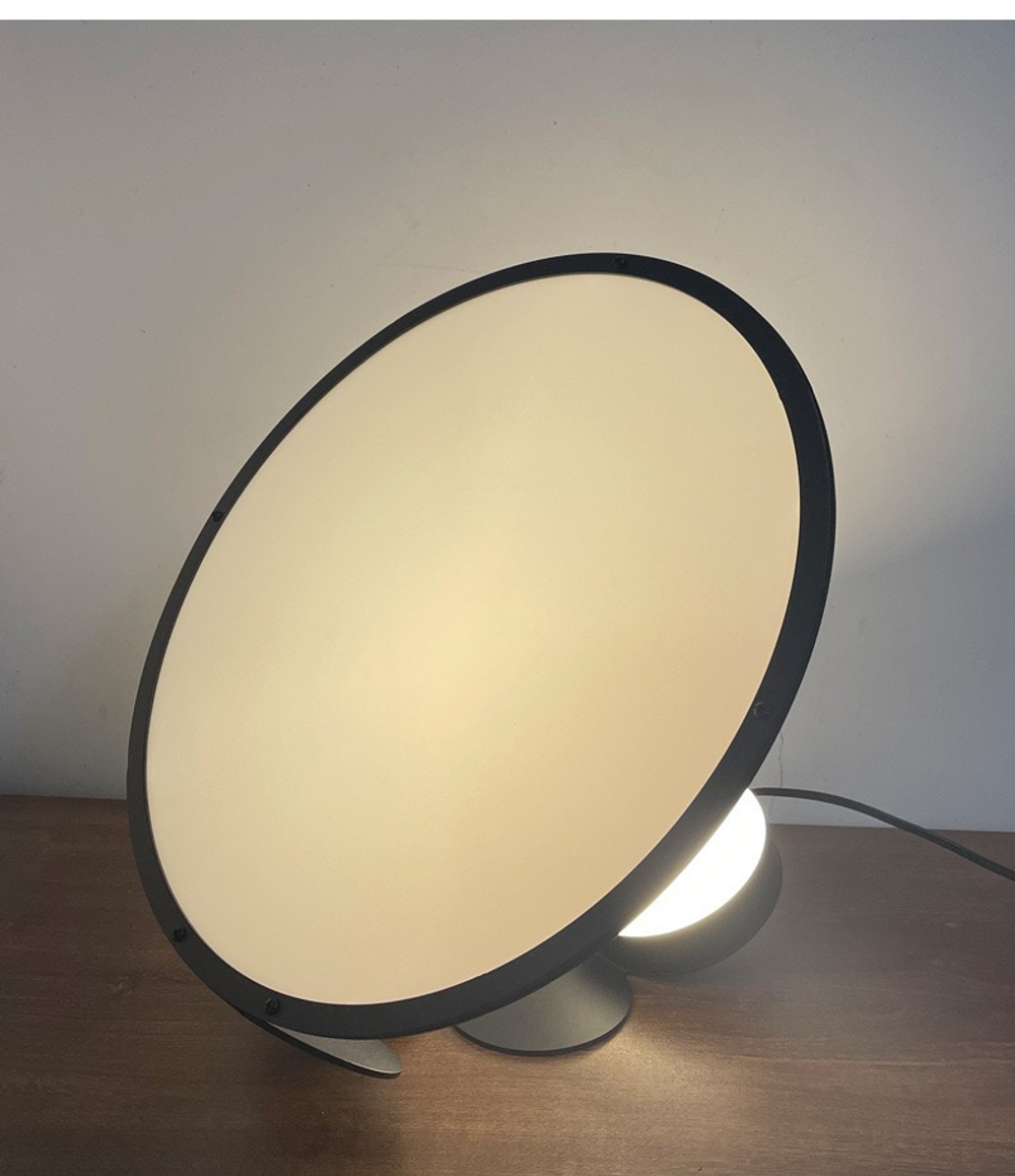 Table design lamp Cut by AXOLIGHT