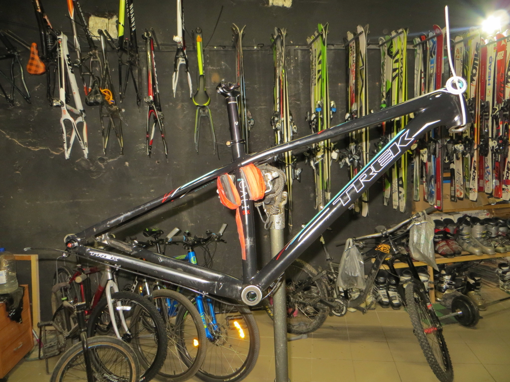 Рама велосипеда Trek Cali SLX 27,5 14,5"