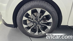 KIA Canival 7-Seater Signature — 2023
