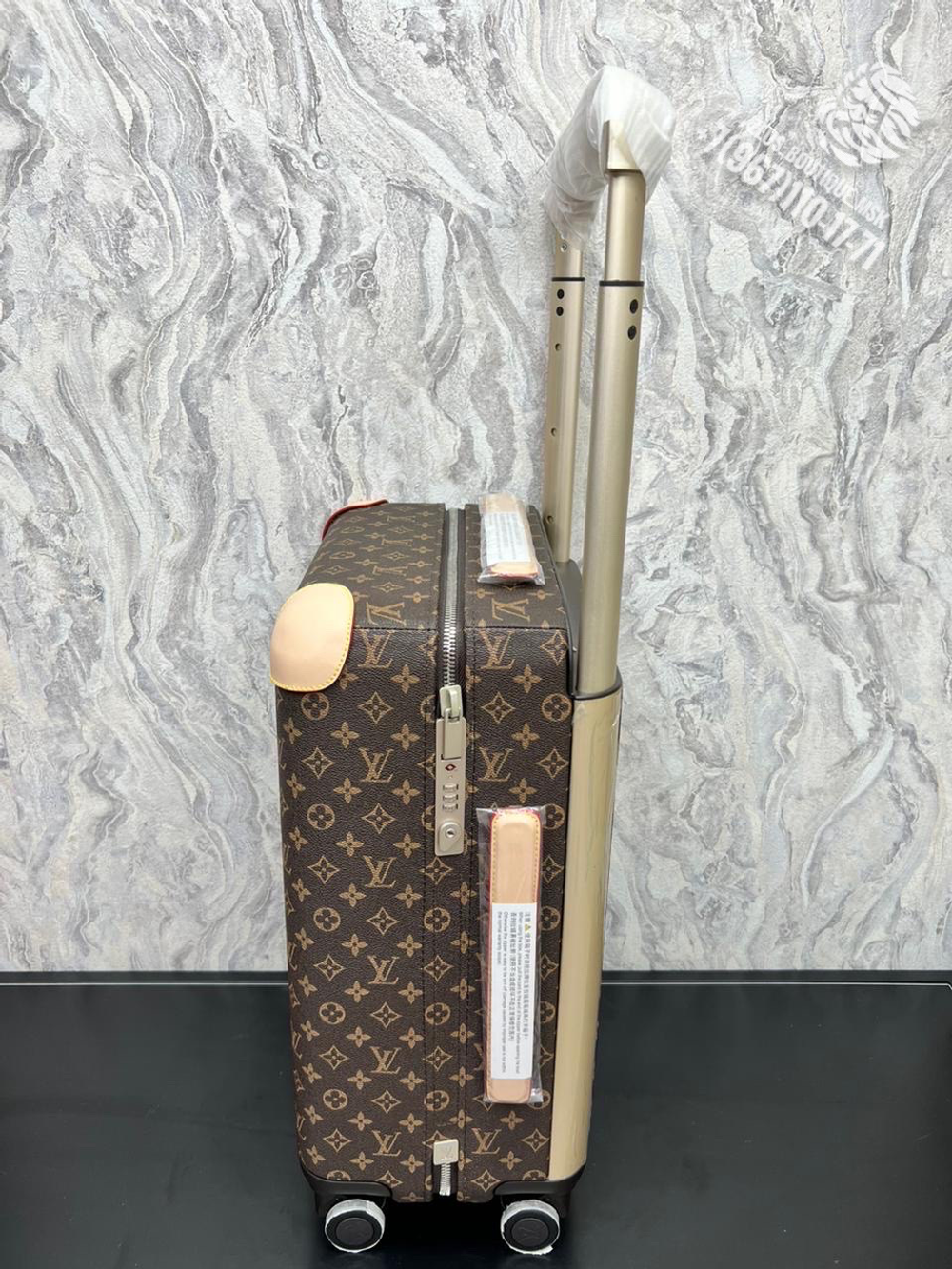 Дорожный чемодан Louis Vuitton Horizon