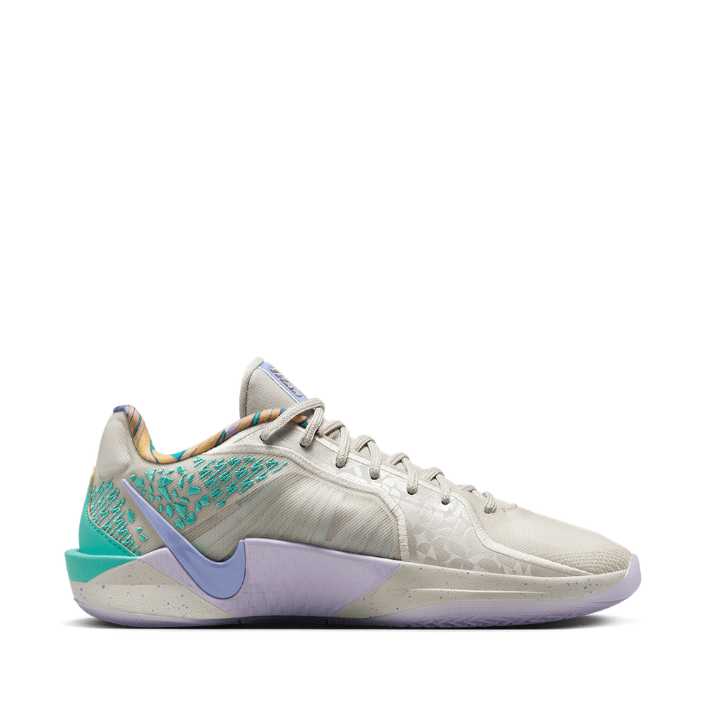 Купить в Москве Nike Sabrina 2 Titan Make Space