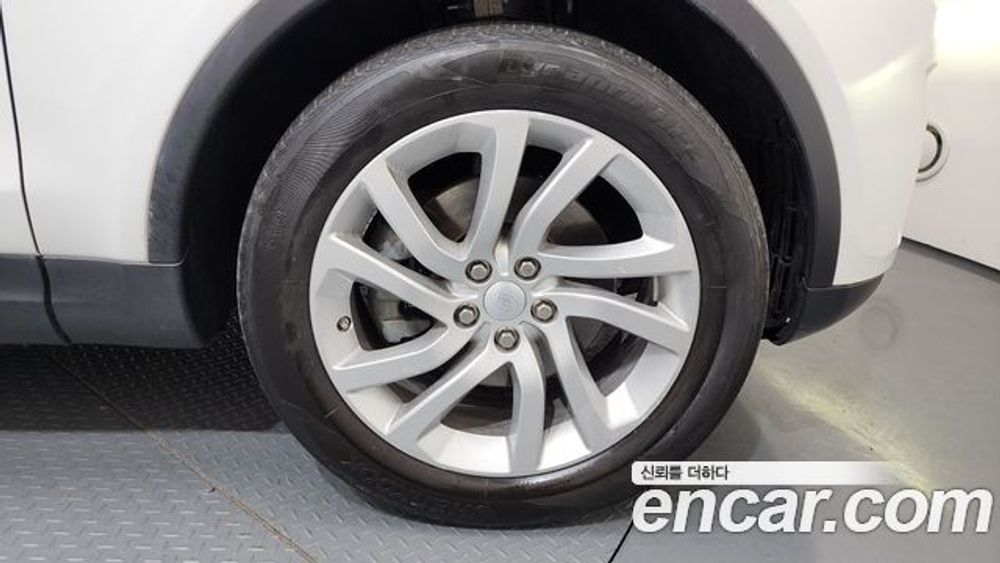 Land Rover Discovery 3.0 TD6 HSE — 2018