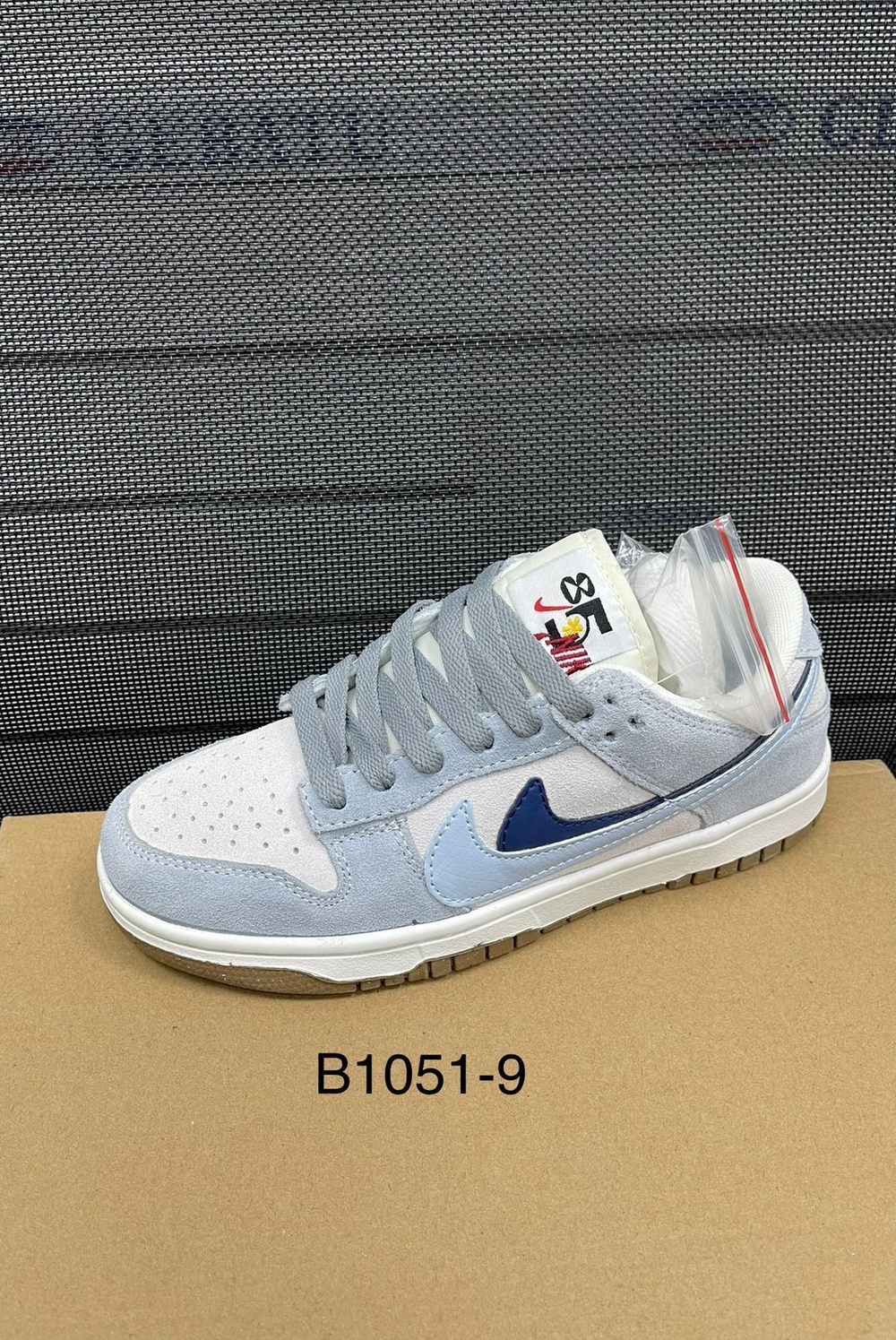 Кроссовки по 8 пар (36-41)р. / B1051/9