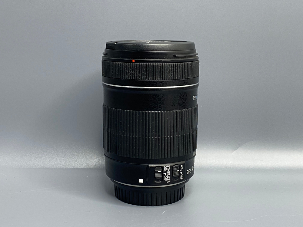 Canon EF-S 18-135mm f/3.5-5.6 IS