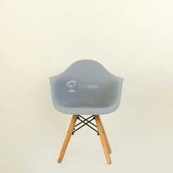 Кресло детское Barneo N-2 Eames Style цвет светло-серый