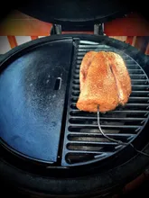 Керамический гриль Kamado Joe Classic Red, 46 см, красный, с ножками и столиками