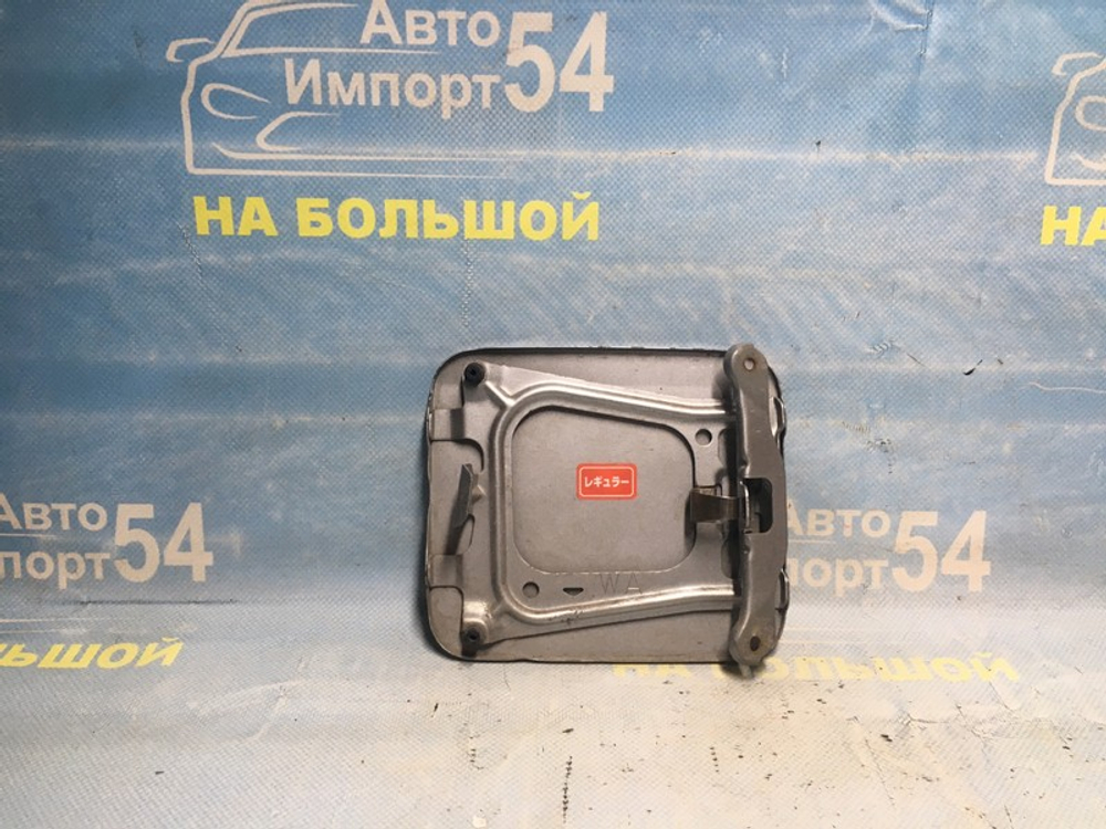 Лючок бензобака NISSAN EXPERT 2002